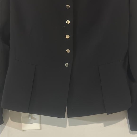 Tahari Arthur S. Levine Black Blazer with Tailored Fit and Mandarin Collar 0158 - Picture 4 of 6